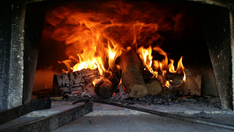 pizzeria-GRASSE-min_wood-fired-oven-1960099